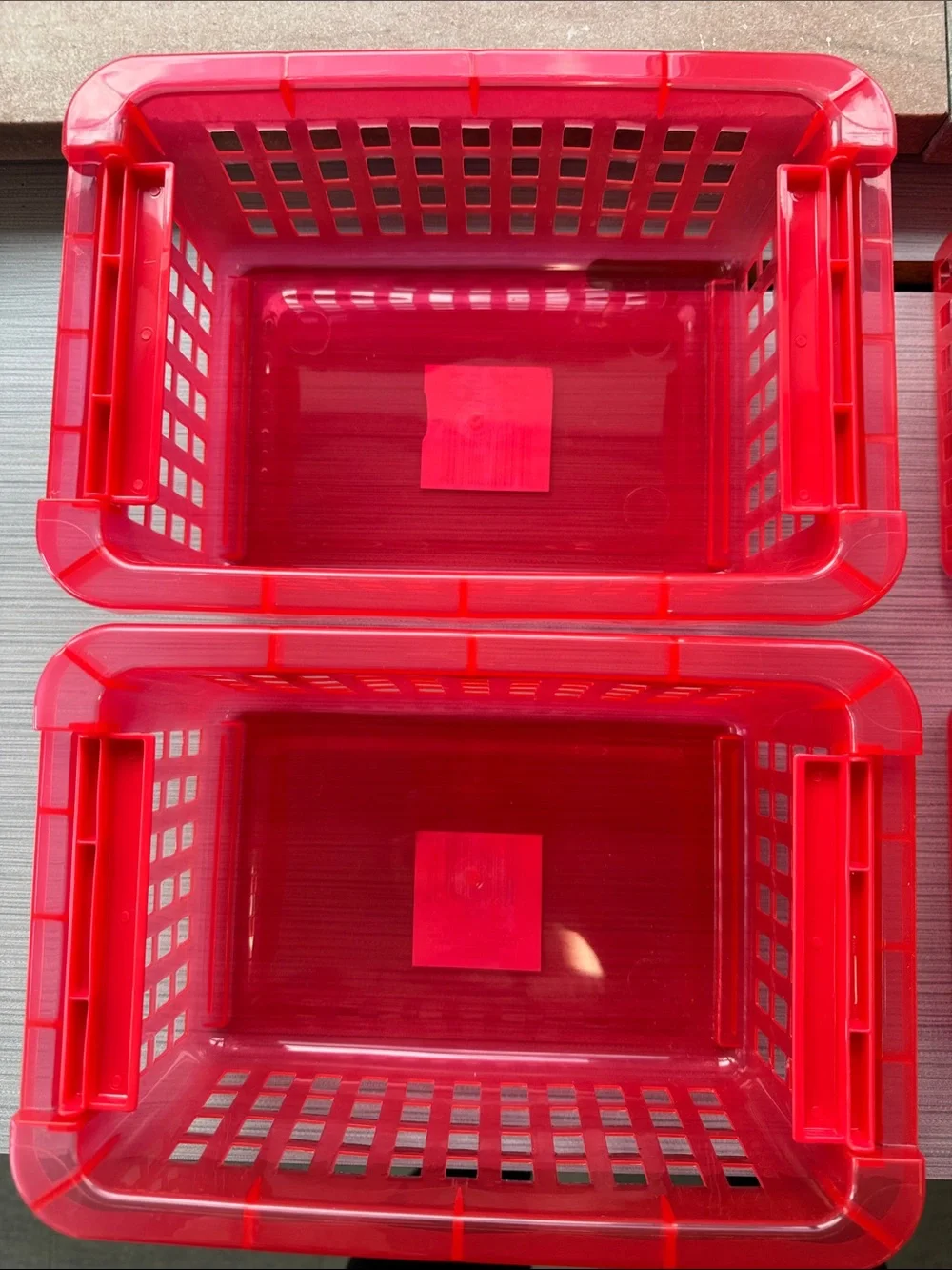 🟥 Set of 4 Red Plastic Stackable Storage Baskets, Like New